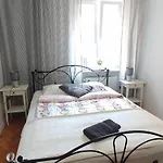 Warszawa, Centrum, Wiejska 15, Kamienica * Warschau